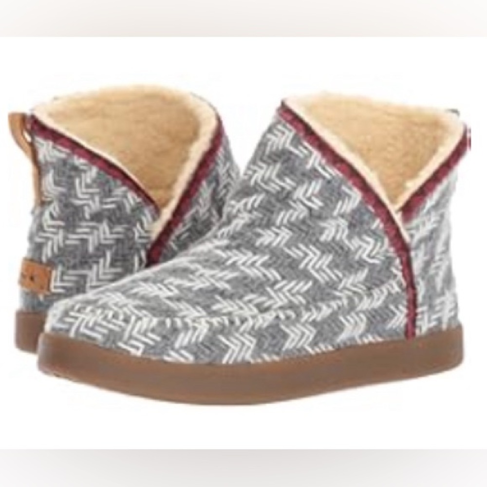 Sanuk “Nice Bootah” Bootie